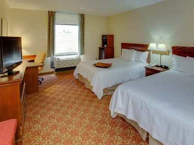 Hampton 3*
